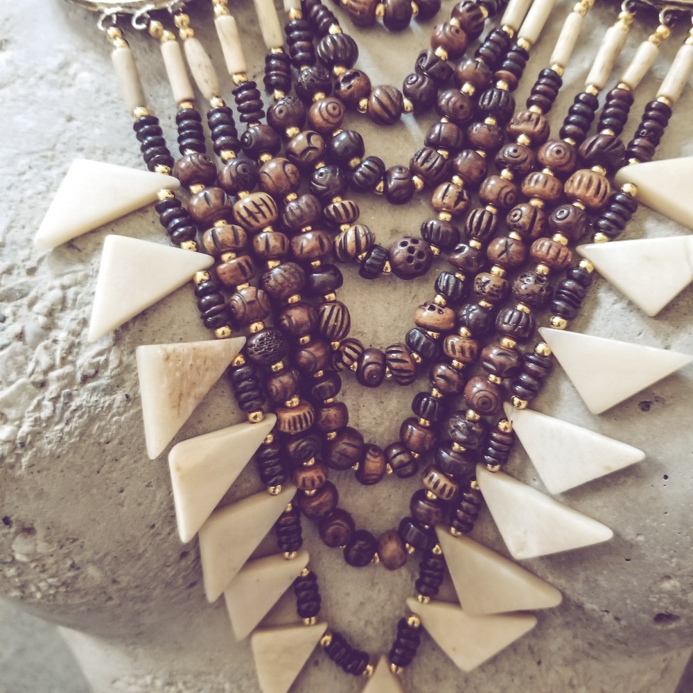 Bone wood beads summer boho necklace - Picture 4 of 10